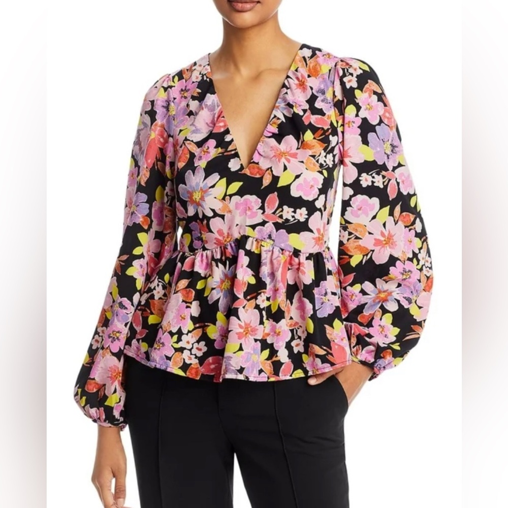 NWT Vero Moda Floral V-Neck Blouse - Picture 1 of 12
